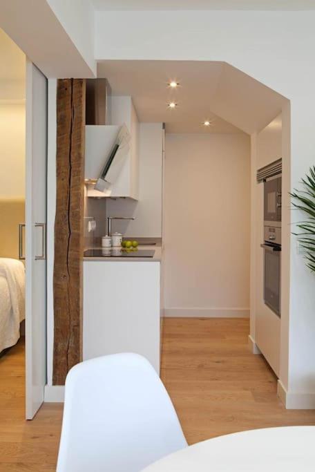 Luminoso Apartamento Con Terraza En Sol Apartman Madrid Kültér fotó